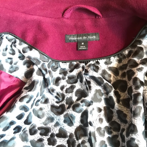 Double-breasted Wool Raspberry Jacket Lined in Leopard Print Like New Sz Med - Picture 9 of 16